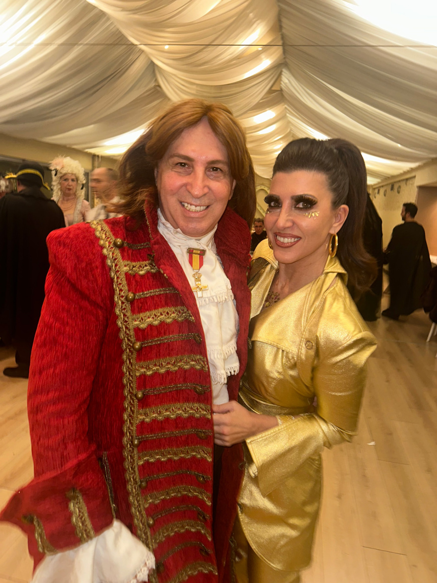 Το λαμπερό «Opera Masquerade» πάρτι του Γιώργου Ντάβλα με άρωμα θεατρικής πολυτέλειας