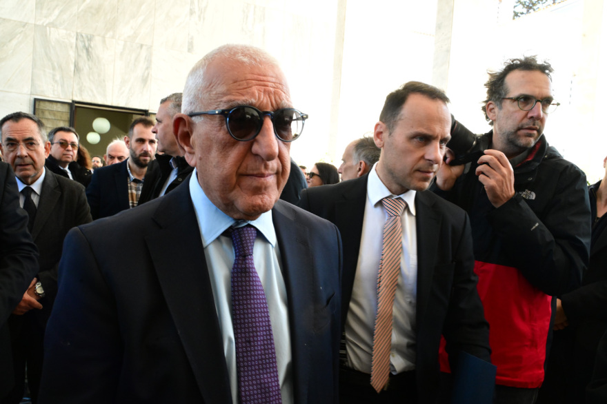 Άννα Ψαρούδα-Μπενάκη: Συγκίνηση και χειροκροτήματα στο τελευταίο αντίο, δείτε βίντεο και φωτογραφίες
