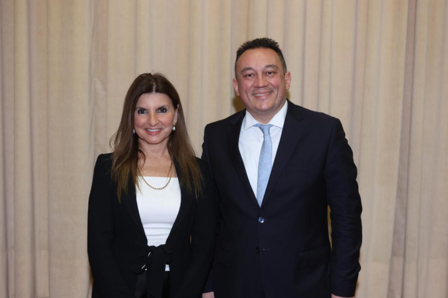 Όταν το scroll γίνεται εξάρτηση για τους ανήλικους - Ο εθισμός στο διαδίκτυο στην 16η εκδήλωση ψηφιακής παιδείας