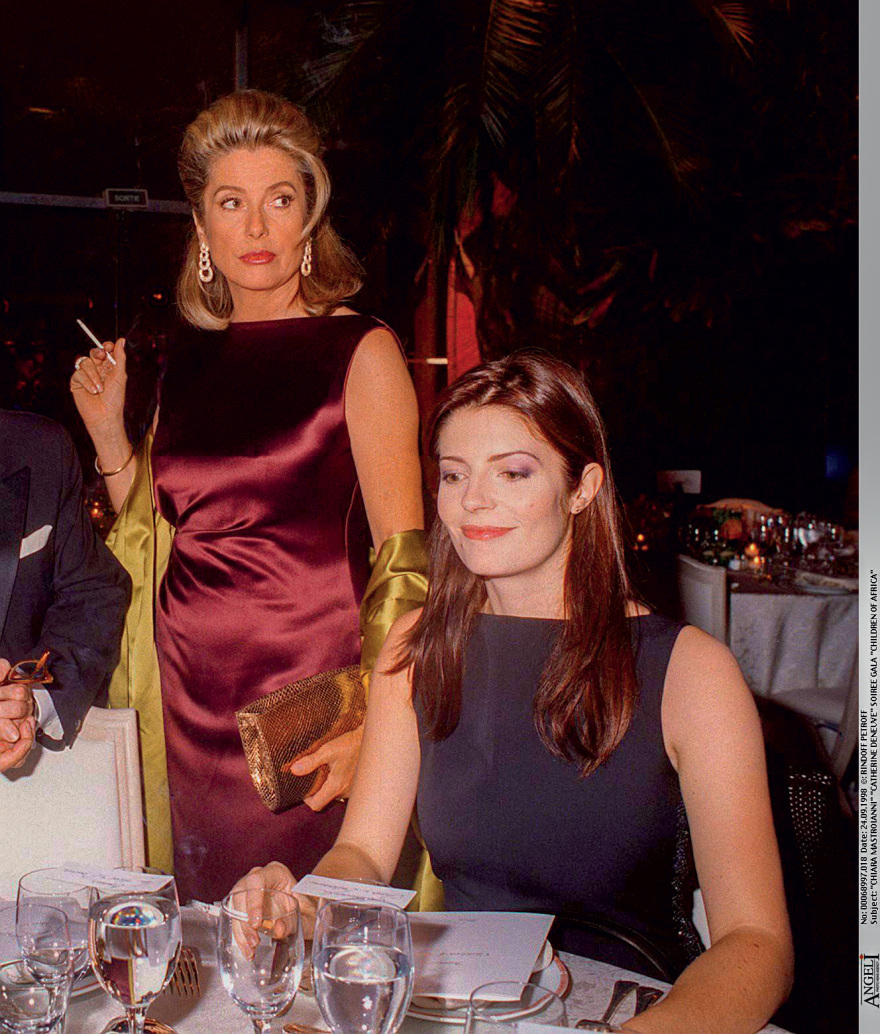 Κιάρα Μαστρογιάνι στο Gala: Οι σταρ γονείς, οι παιδικές μνήμες, οι δεσμοί με την Ελλάδα