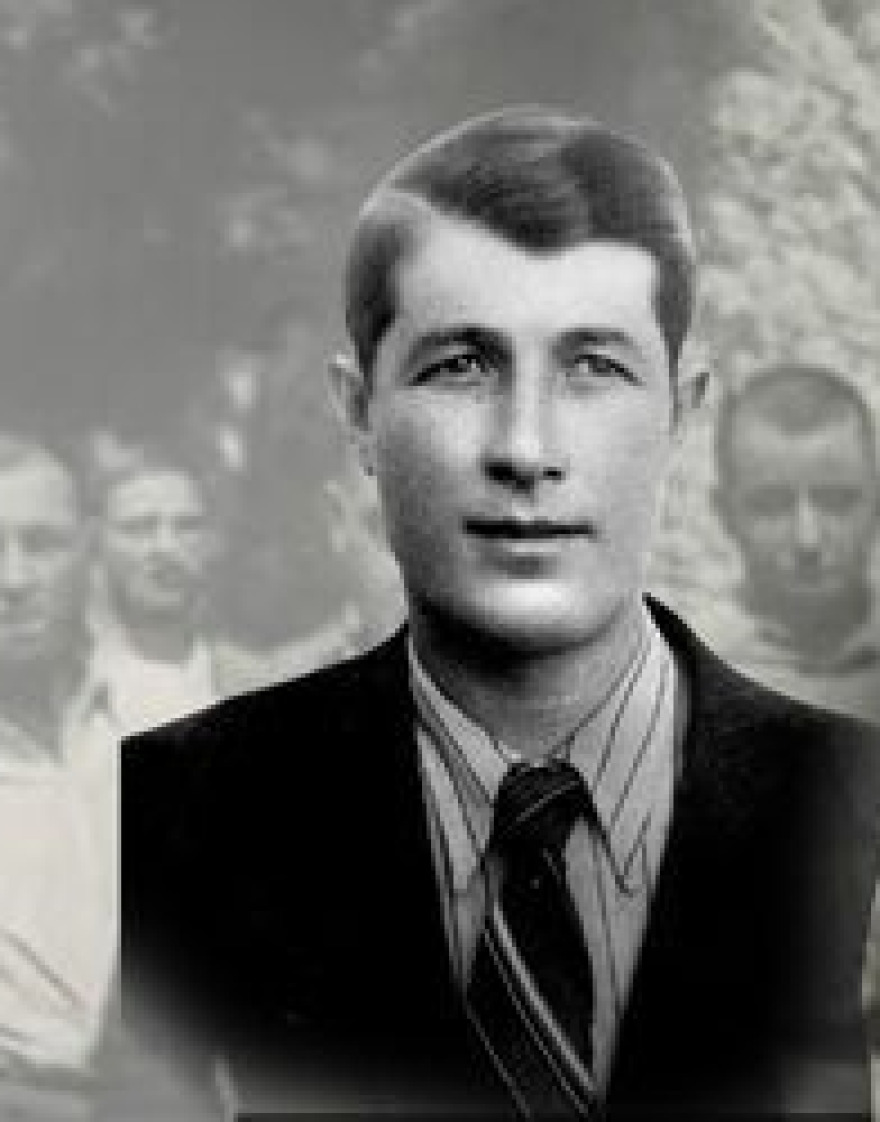 Καισαριανή: «Δεν μπορώ να επιβεβαιώσω με σιγουριά ότι στη φωτογραφία είναι ο Βασίλης Παπαδήμας» δηλώνει ο ανιψιός του