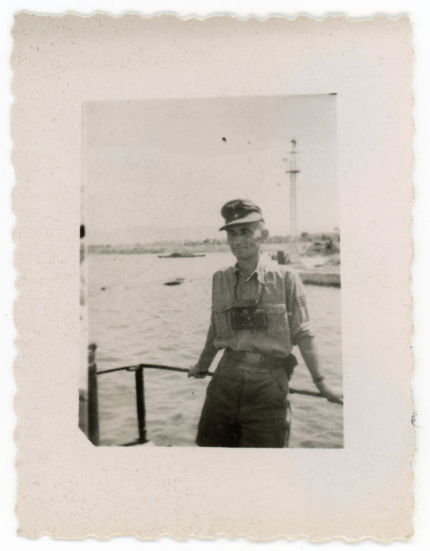 Κοιτώντας τον θάνατο στα μάτια: Η συγκλονιστική φωτογραφία από την εκτέλεση των 200 στην Καισαριανή