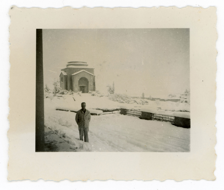 Κοιτώντας τον θάνατο στα μάτια: Η συγκλονιστική φωτογραφία από την εκτέλεση των 200 στην Καισαριανή