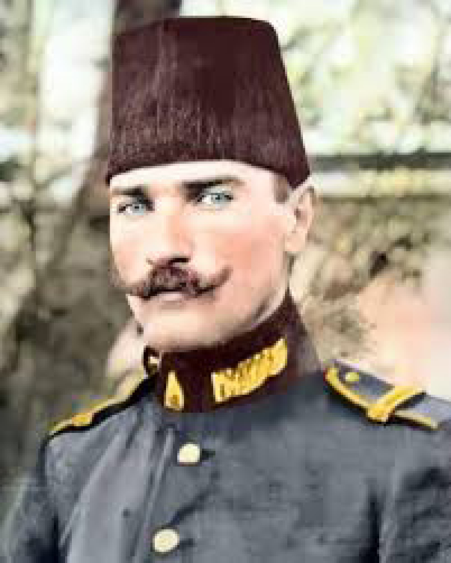 Εσάτ, ο τελευταίος πασάς των Ιωαννίνων: Η αιχμαλωσία, τα χειροκροτήματα των Ελλήνων στον Πειραιά, η διαμονή σε ξενοδοχείο πολυτελείας στην Κηφισιά