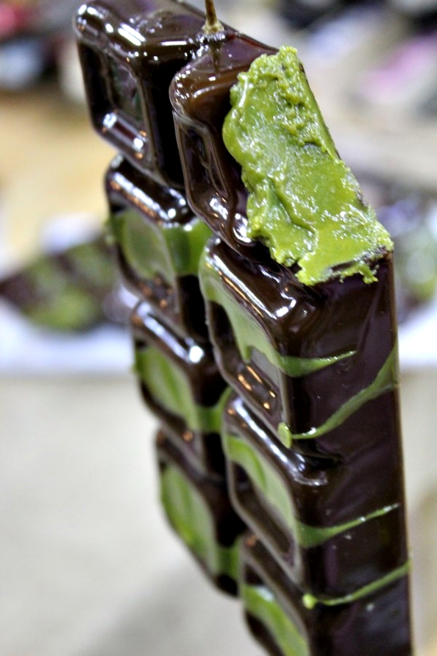 Θεσσαλονικιός έφτιαξε λαμπάδα... ChatGPT: Μεγάλη η ζήτηση, υπάρχει ακόμη και λίστα προκρατήσεων, δείτε εικόνες