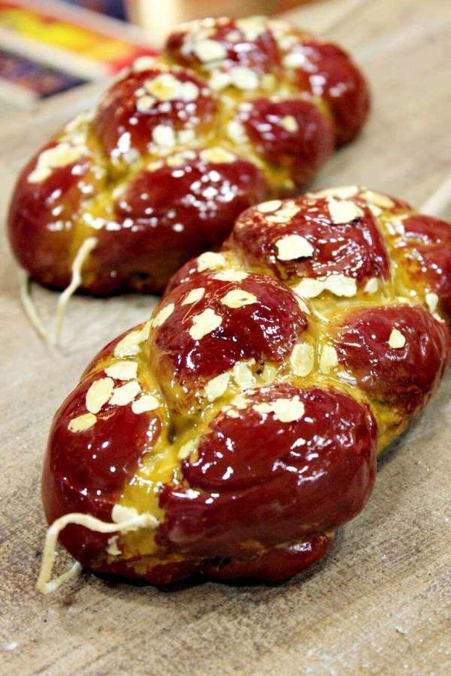 Θεσσαλονικιός έφτιαξε λαμπάδα... ChatGPT: Μεγάλη η ζήτηση, υπάρχει ακόμη και λίστα προκρατήσεων, δείτε εικόνες