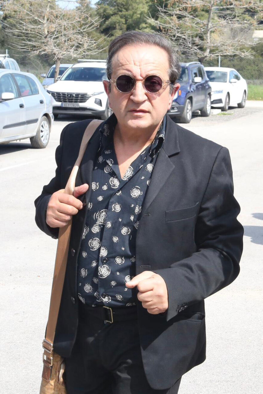 Το τελευταίο αντίο στον Χρήστο Βαλαβανίδη στο  Αποτεφρωτήριο Ριτσώνας, δείτε φωτογραφίες