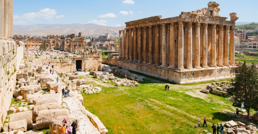 Μπάαλμπεκ, η πόλη του Λιβάνου από την εποχή του Μεγάλου Αλεξάνδρου που βομβαρδίζεται - Το protothema στους αρχαίους ναούς
