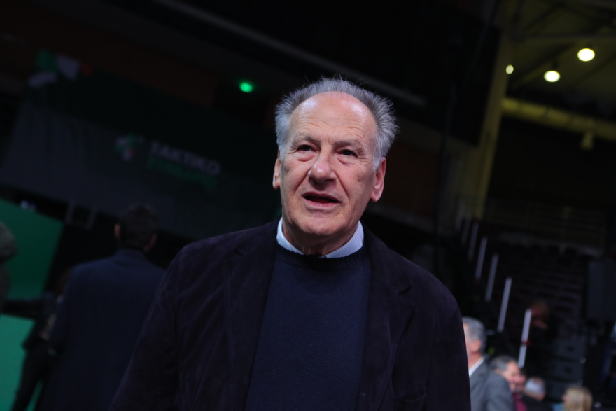 Ανδρουλάκης στο 4ο Συνέδριο του ΠΑΣΟΚ: Εκτός πραγματικότητας όποιος πιστεύει στα σενάρια συνεργασίας με τη ΝΔ