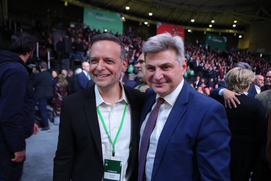 Ανδρουλάκης στο 4ο Συνέδριο του ΠΑΣΟΚ: Εκτός πραγματικότητας όποιος πιστεύει στα σενάρια συνεργασίας με τη ΝΔ