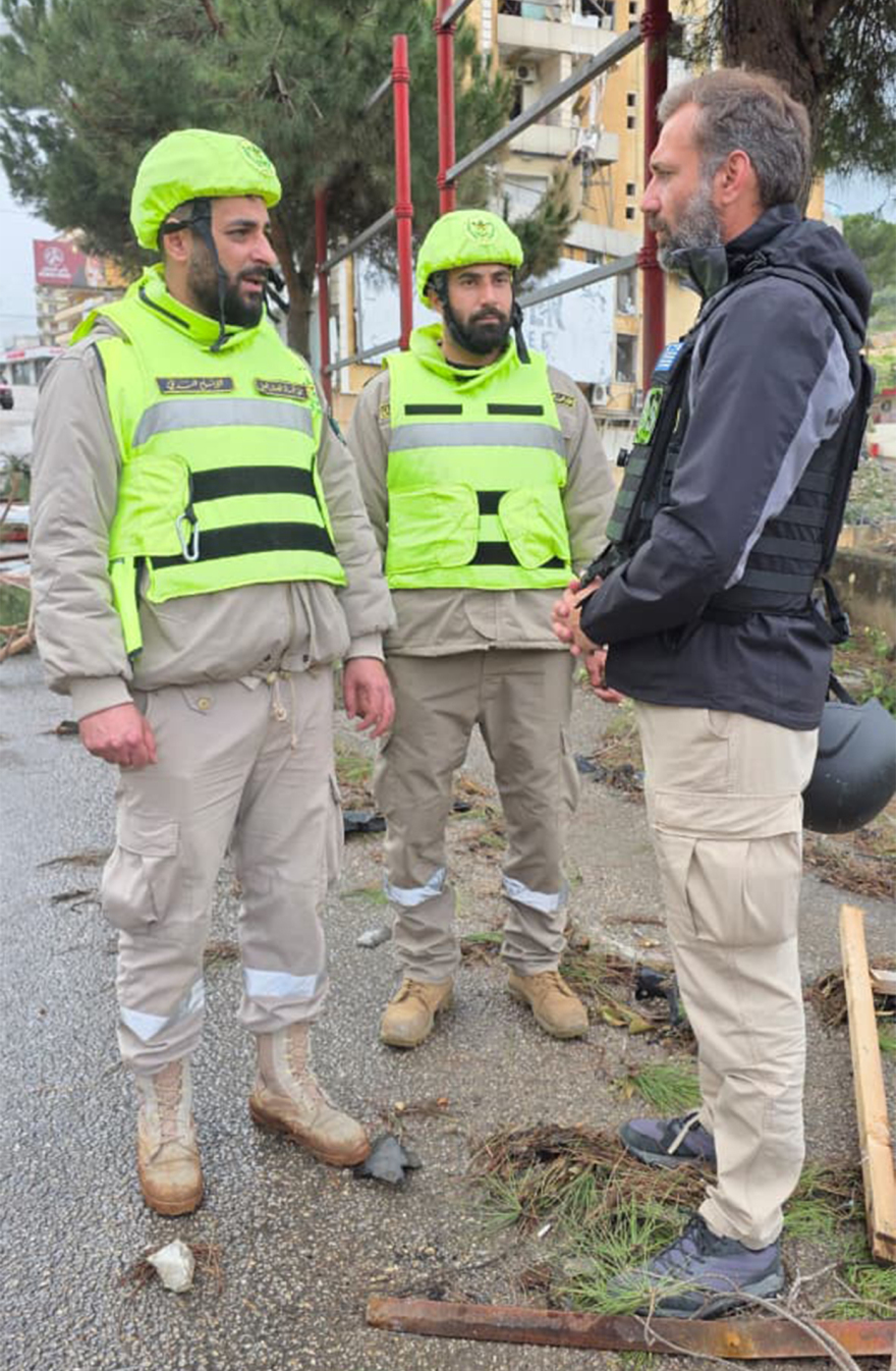 &Pi;ή&gamma;&alpha;&iota;&nu;&alpha;&nu; &nu;&alpha; &sigma;ώ&sigma;&omicron;&upsilon;&nu; &zeta;&omega;έ&sigmaf;, &chi;&tau;&upsilon;&pi;ή&theta;&eta;&kappa;&alpha;&nu; &alpha;&pi;ό drone: &Eta; &tau;&rho;&alpha;&gamma;&iota;&kappa;ή &iota;&sigma;&tau;&omicron;&rho;ί&alpha; &tau;&omicron;&upsilon; 15&chi;&rho;&omicron;&nu;&omicron;&upsilon; &Zeta;&omicron;&upsilon;&nu;&tau; &kappa;&alpha;&iota; &tau;&omicron;&upsilon; 19&chi;&rho;&omicron;&nu;&omicron;&upsilon; &Alpha;&lambda;ί &alpha;&pi;ό &tau;&omicron;&nu; &Lambda;ί&beta;&alpha;&nu;&omicron;