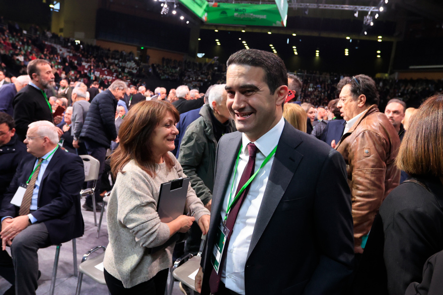 Ανδρουλάκης στο 4ο Συνέδριο του ΠΑΣΟΚ: Εκτός πραγματικότητας όποιος πιστεύει στα σενάρια συνεργασίας με τη ΝΔ