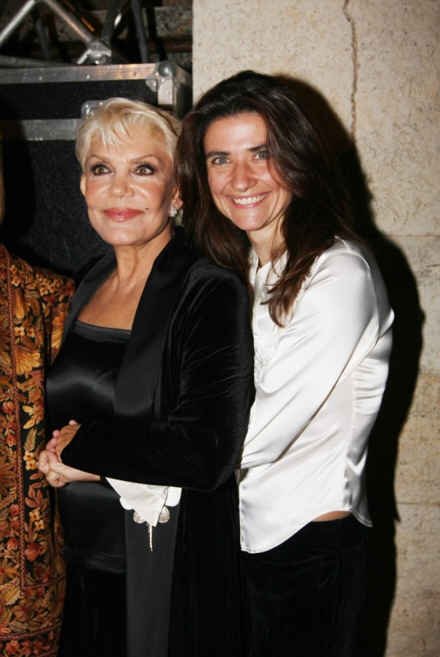 Μαρινέλλα: Ένα ανεπανάληπτο καλλιτεχνικό φαινόμενο, οι έρωτες της ζωής της και η εξομολόγηση για το πώς θέλει να τη θυμούνται