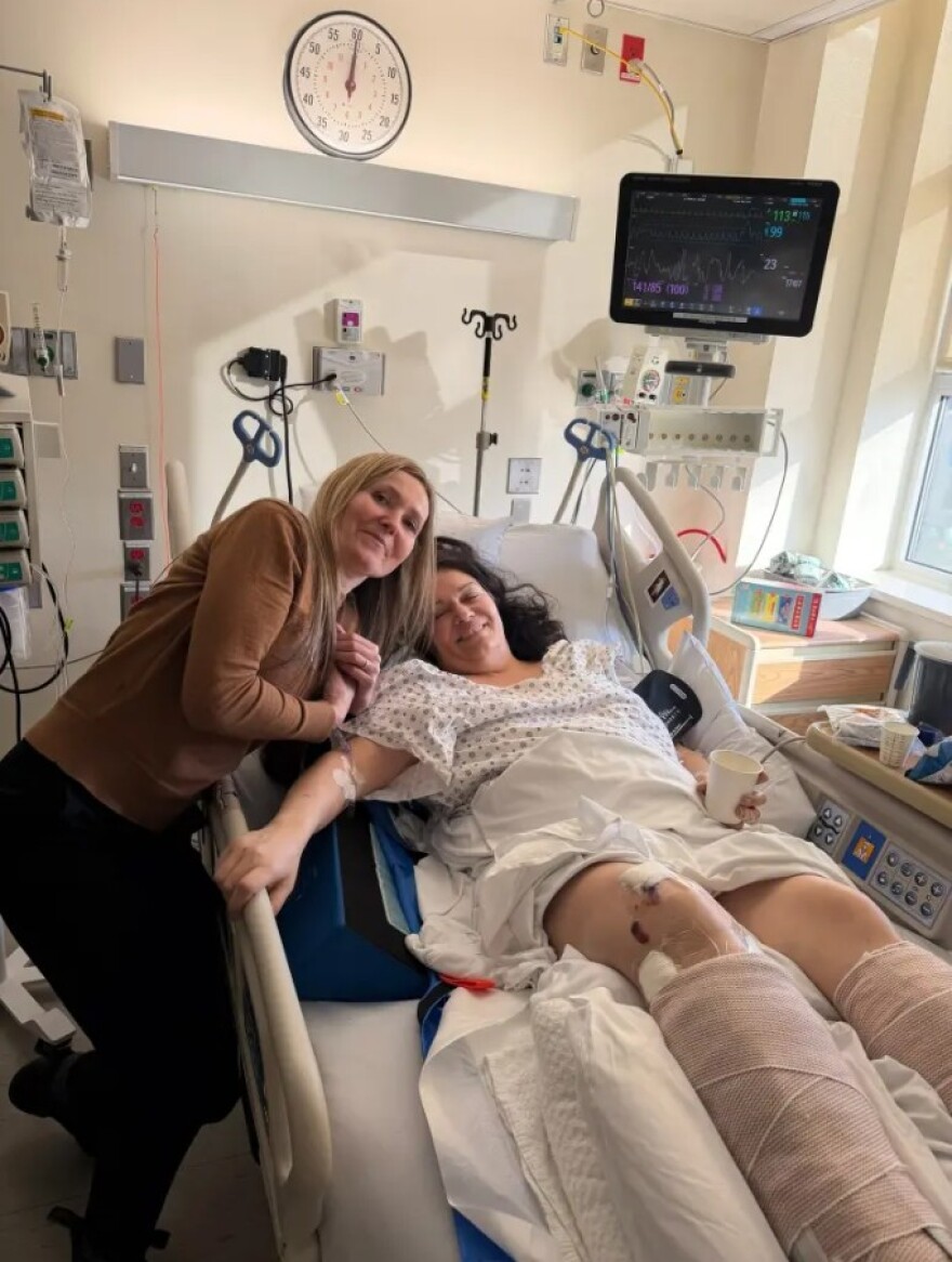 Σοβαρά τραυματισμένη νοσηλεύεται αεροσυνοδός της Air Canada, εκτινάχθηκε πάνω από 100 μέτρα στο δυστύχημα του LaGuardia, φωτογραφίες