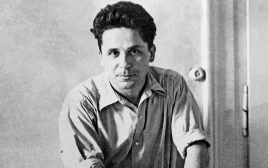 Ανοιξαν τα αρχεία της ΚΥΠ του Ψυχρού Πολέμου: Ο κομμουνιστικός κίνδυνος, τα δέματα του Παραπετάσματος και τα κότσια του Παπάγου