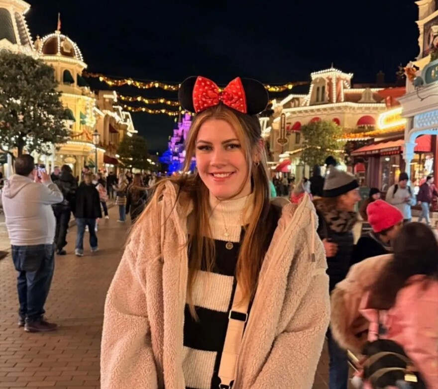 Πήγε το revenge porn σε άλλο επίπεδο: 24χρονη στη Βρετανία έστειλε γυμνή φωτογραφία του πρώην της στη μάνα του