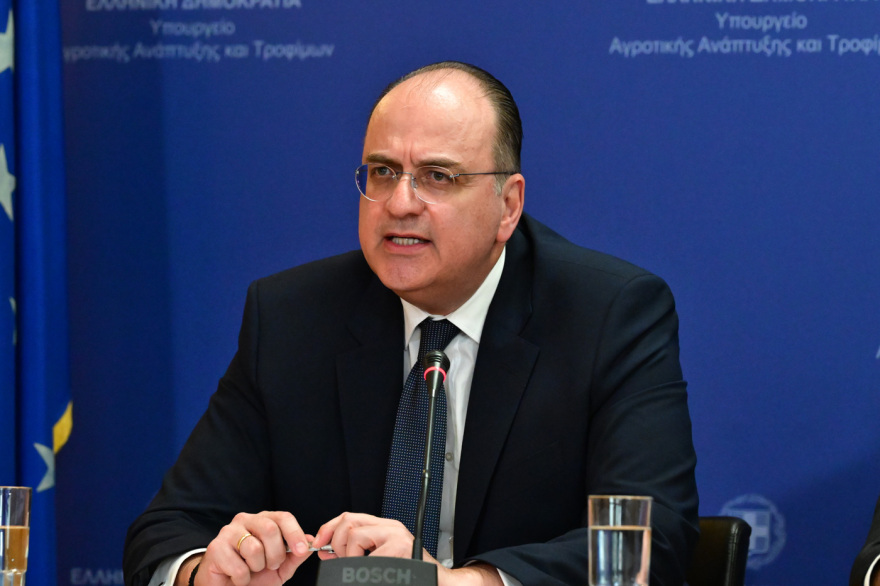 Αλλαγή σκυτάλης στο υπουργείο Αγροτικής Ανάπτυξης - Σχοινάς: «Δεν υπόσχομαι θαύματα, δεσμεύομαι για πολλή δουλειά»