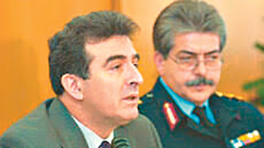 Τι δεν μάθαμε για τη 17 Νοέμβρη: Η ξανθιά στη δολοφονία Γουέλς και ο συντάκτης των σημειώσεων στην Πάρνηθα 