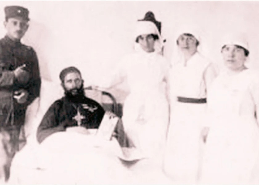 Η απίστευτη ιστορία με την κρυφή λειτουργία στην Αγιά Σοφιά το 1919 από έναν Κρητικό αρχιμανδρίτη