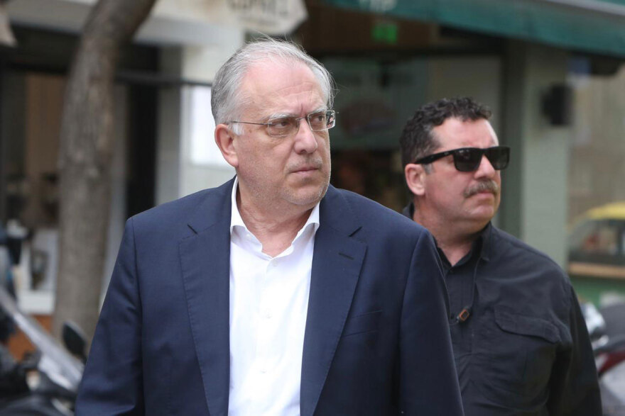 Ωρες αγωνίας για τον Γιώργο Μυλωνάκη που υποβλήθηκε με επιτυχία σε εμβολισμό του εγκεφαλικού ανευρύσματος

