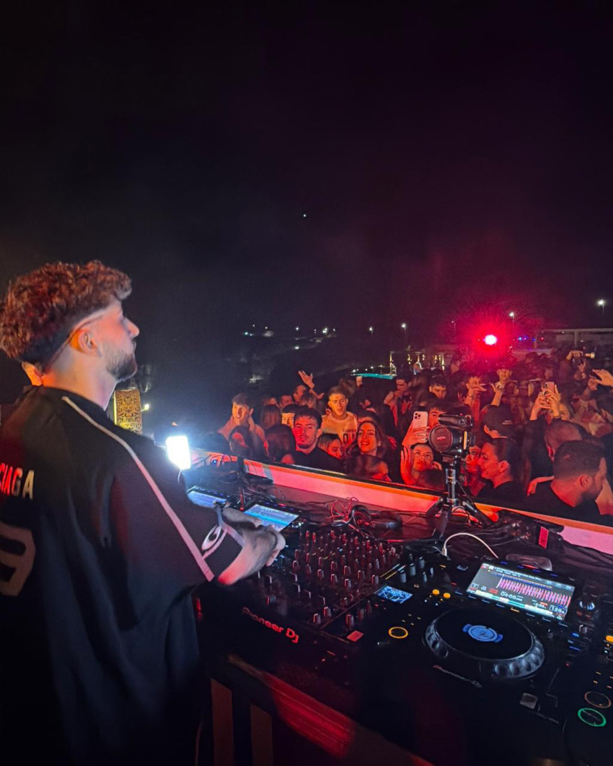 Πρόβα καλοκαιριού στο Island Resort με το Koni is Calling