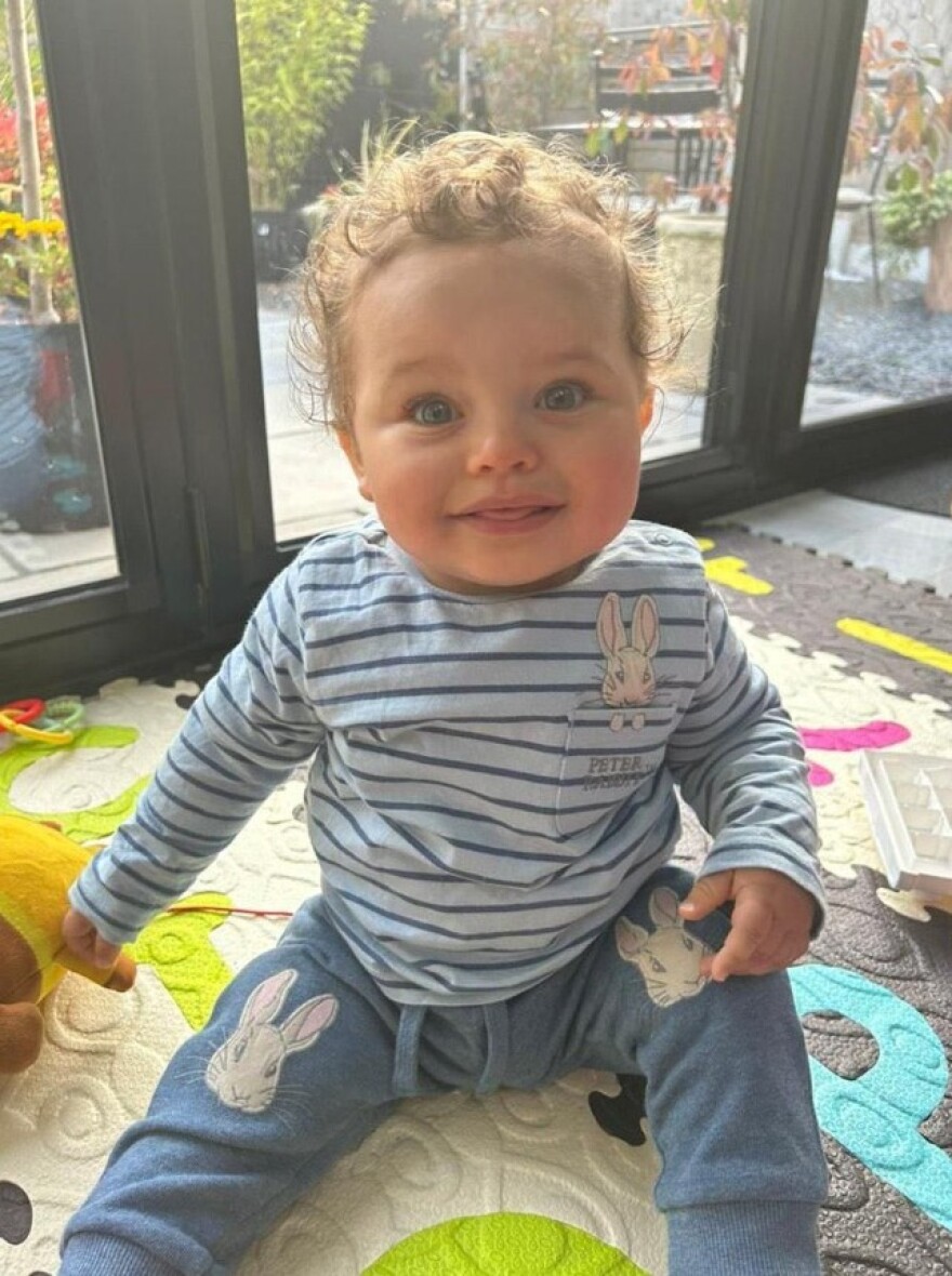 Φρίκη στη Βρετανία, ομόφυλο ζευγάρι κακοποίησε σεξουαλικά μέχρι θανάτου βρέφος 13μηνών και το βιντεοσκόπησαν