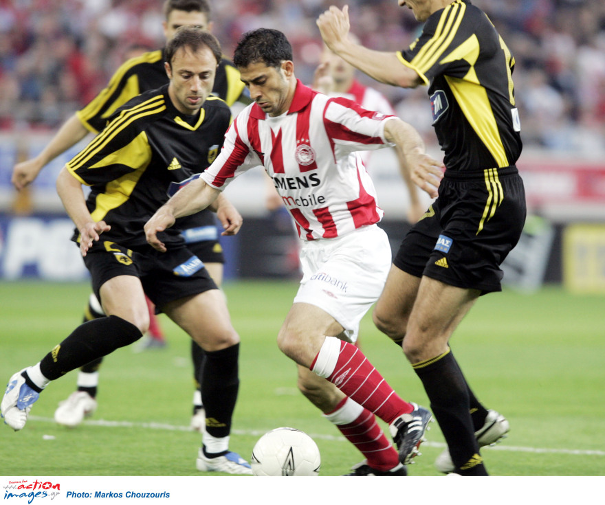 H &zeta;&omega;ή &tau;&omicron;&upsilon; &Chi;&rho;ή&sigma;&tau;&omicron;&upsilon; &Kappa;ό&nu;&tau;&eta; &pi;&omicron;&upsilon; &omicron;&delta;ή&gamma;&eta;&sigma;&epsilon; &tau;&omicron;&nu; &Omicron;&Phi;&Eta; &sigma;&tau;&eta;&nu; &kappa;&omicron;&rho;&upsilon;&phi;ή &mu;&epsilon;&tau;ά &alpha;&pi;ό 39 &chi;&rho;ό&nu;&iota;&alpha;: &Omicron; έ&rho;&omega;&tau;&alpha;&sigmaf; &gamma;&iota;&alpha; &tau;&omicron; &pi;&omicron;&delta;ό&sigma;&phi;&alpha;&iota;&rho;&omicron;, &omicron;&iota; &gamma;&upsilon;&nu;&alpha;ί&kappa;&epsilon;&sigmaf; &tau;&omicron;&upsilon; &kappa;&alpha;&iota; &tau;&omicron; έ&mu;&phi;&rho;&alpha;&gamma;&mu;&alpha;, &beta;ί&nu;&tau;&epsilon;&omicron; &kappa;&alpha;&iota; &phi;&omega;&tau;&omicron;&gamma;&rho;&alpha;&phi;ί&epsilon;&sigmaf; 