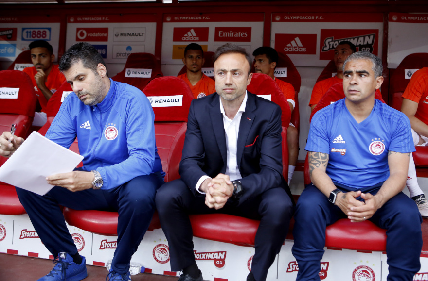 H &zeta;&omega;ή &tau;&omicron;&upsilon; &Chi;&rho;ή&sigma;&tau;&omicron;&upsilon; &Kappa;ό&nu;&tau;&eta; &pi;&omicron;&upsilon; &omicron;&delta;ή&gamma;&eta;&sigma;&epsilon; &tau;&omicron;&nu; &Omicron;&Phi;&Eta; &sigma;&tau;&eta;&nu; &kappa;&omicron;&rho;&upsilon;&phi;ή &mu;&epsilon;&tau;ά &alpha;&pi;ό 39 &chi;&rho;ό&nu;&iota;&alpha;: &Omicron; έ&rho;&omega;&tau;&alpha;&sigmaf; &gamma;&iota;&alpha; &tau;&omicron; &pi;&omicron;&delta;ό&sigma;&phi;&alpha;&iota;&rho;&omicron;, &omicron;&iota; &gamma;&upsilon;&nu;&alpha;ί&kappa;&epsilon;&sigmaf; &tau;&omicron;&upsilon; &kappa;&alpha;&iota; &tau;&omicron; έ&mu;&phi;&rho;&alpha;&gamma;&mu;&alpha;, &beta;ί&nu;&tau;&epsilon;&omicron; &kappa;&alpha;&iota; &phi;&omega;&tau;&omicron;&gamma;&rho;&alpha;&phi;ί&epsilon;&sigmaf; 