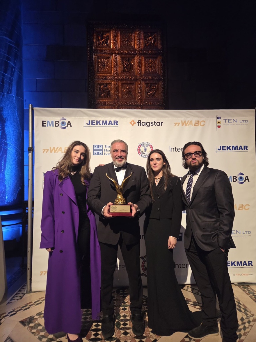 Ο εφοπλιστής Νίκος Τσάκος αρχηγός της παρέλασης στη Νέα Υόρκη