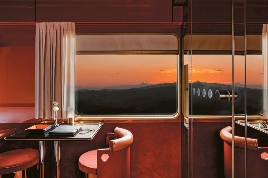 Orient Express: Τo μυθικό τρένο της Αγκάθα Κρίστι επιστρέφει με εισιτήριο έως και 46.000 ευρώ