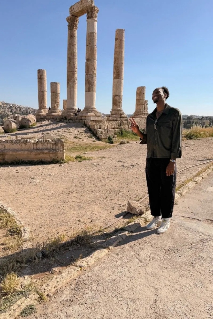 Νάιτζελ Χέιζ Ντέιβις, η ζωή ενός δανδή των γηπέδων και αμετανόητου ταξιδιώτη