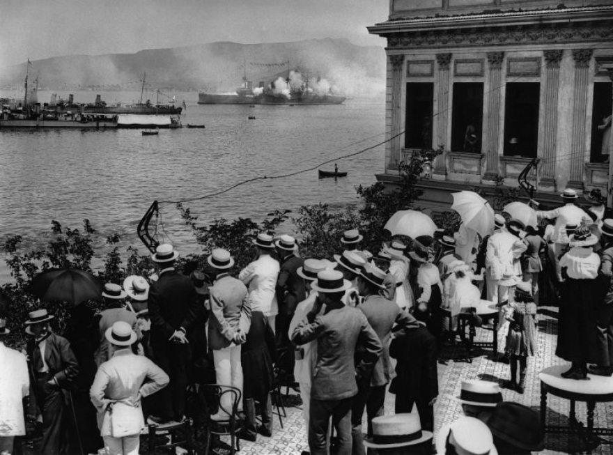 2 Μαΐου 1919: Ο Ελληνικός Στρατός αποβιβάζεται στη Σμύρνη, τα σχέδια του Βενιζέλου, οι πυροβολισμοί και οι συμπλοκές
