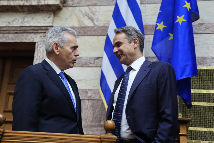 Τα χαμόγελα και τα πηγαδάκια στην ΚΟ της Νέας Δημοκρατίας, δείτε φωτογραφίες