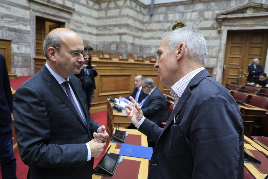 Τα χαμόγελα και τα πηγαδάκια στην ΚΟ της Νέας Δημοκρατίας, δείτε φωτογραφίες