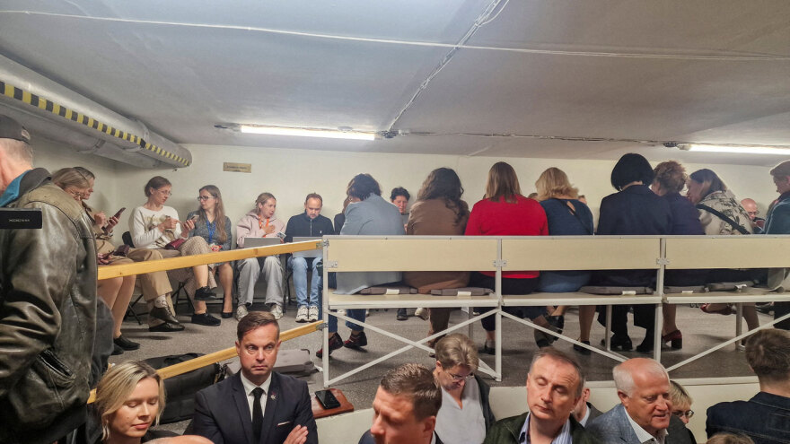 Στα καταφύγια πολίτες, πρόεδρος και πρωθυπουργός της Λιθουανίας μετά από συναγερμό για drone, παρέλυσαν οι μεταφορές και στάλθηκε μήνυμα από τον στρατό