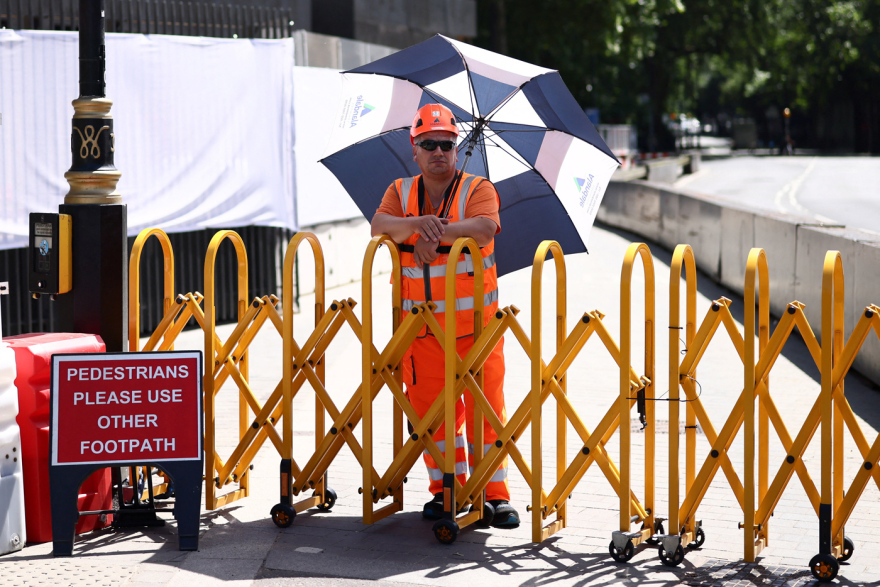 Επτά νεκροί στη Γαλλία, τέσσερις στη Βρετανία από τον ανοιξιάτικο καύσωνα: Μέχρι τους 39 βαθμούς θα φτάσει η θερμοκρασία την Πέμπτη
