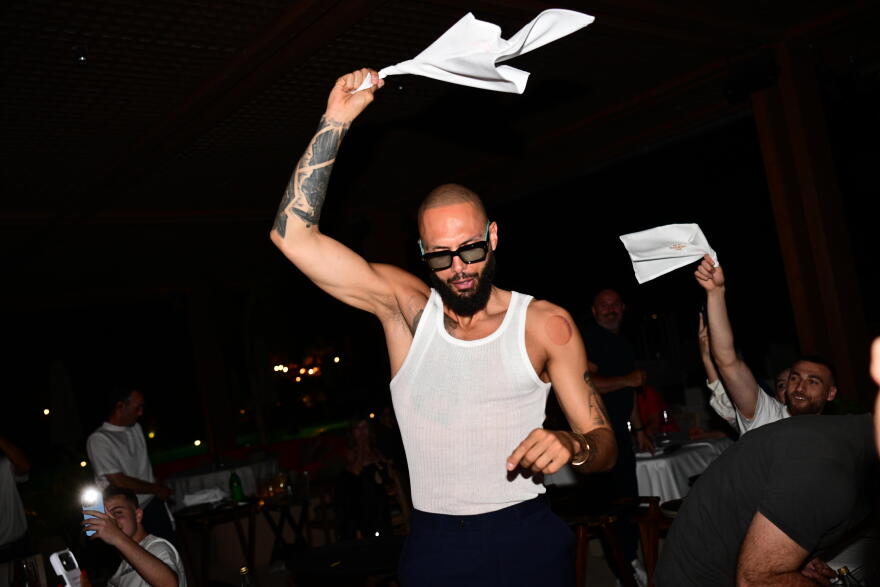  Σόου Φουρνιέ στο δείπνο της ΚΑΕ Ολυμπιακός στη Βούλα μετά την κατάκτηση της Euroleague, δείτε φωτογραφίες