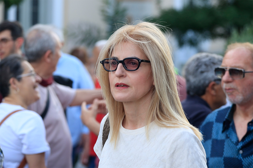 Ποιοι πήγαν στα αποκαλυπτήρια του κόμματος Τσίπρα, η αμηχανία για το ΕΛΑΣ και η μικρή Ήρα: Όλα όσα έγιναν στο Θησείο