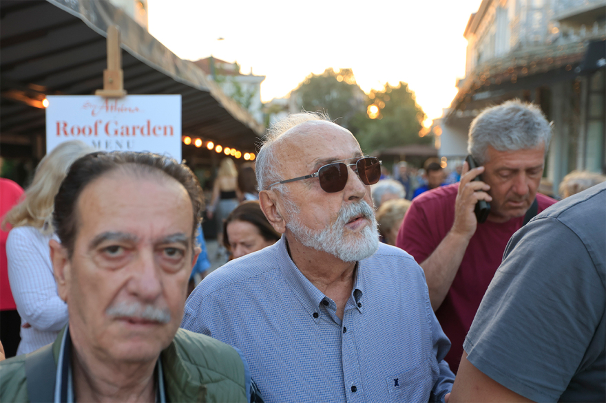 Ποιοι πήγαν στα αποκαλυπτήρια του κόμματος Τσίπρα, η αμηχανία για το ΕΛΑΣ και η μικρή Ήρα: Όλα όσα έγιναν στο Θησείο