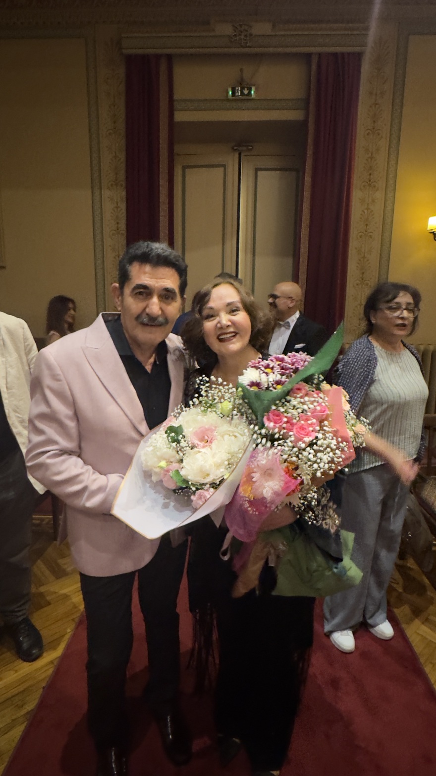 Μια ωδή στον έρωτα κάτω από τη στέγη του Φιλολογικού Συλλόγου «Παρνασσός»
