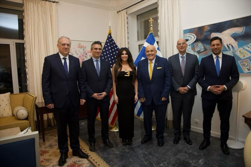 Στην Αθήνα ο Ρούντολφ Τζουλιάνι, σε δείπνο της Κίμπερλι Γκιλφόιλ - Ποιοι υπουργοί έδωσαν το παρών 