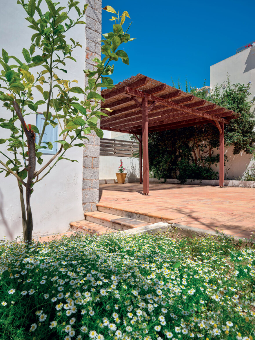 Magenta House: Ένα από τα ωραιότερα καπετανόσπιτα των Σπετσών μάς ανοίγει τις πόρτες του