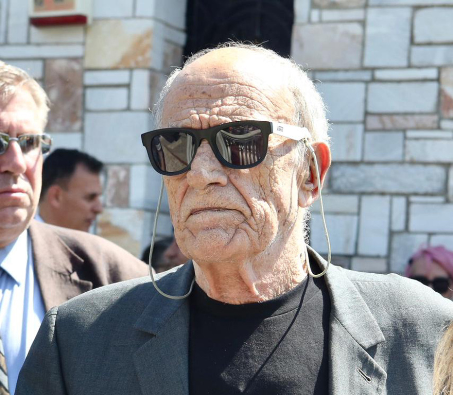 Σύσσωμος ο πολιτικός και ο δημοσιογραφικός κόσμος στο τελευταίο αντίο στον Νάσο Αθανασίου