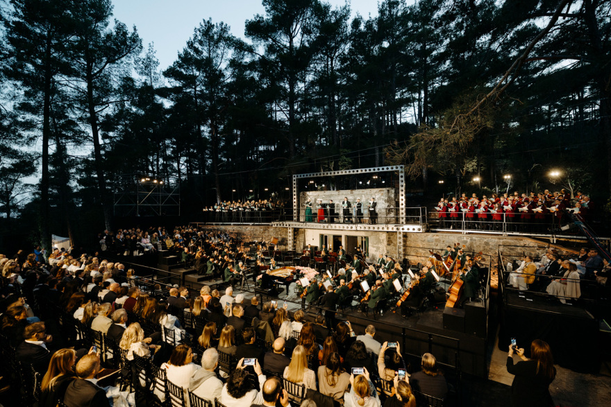 Ο Γιάννης Χατζηλοΐζου και το Athens Philharmonic International Peace Concert ενώνουν Μπετόβεν, παγκόσμια ειρήνη και πολιτιστική διπλωματία
