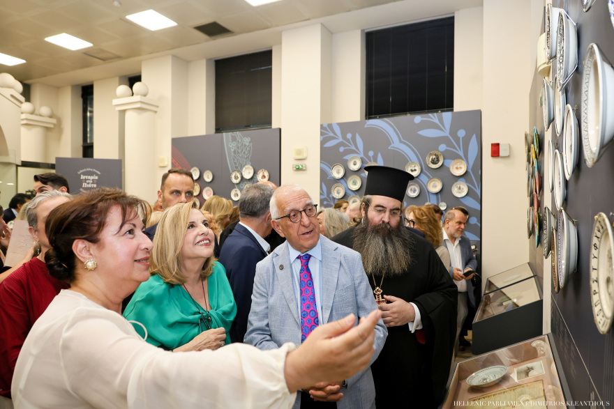 «Ιστορία στο πιάτο – Συλλογή Λόλας Νταϊφά», Κακλαμάνης:  «Ένα “γεύμα” Ιστορίας με “κυρίως πιάτο” τη μοναδική παράδοση της χώρας μας»