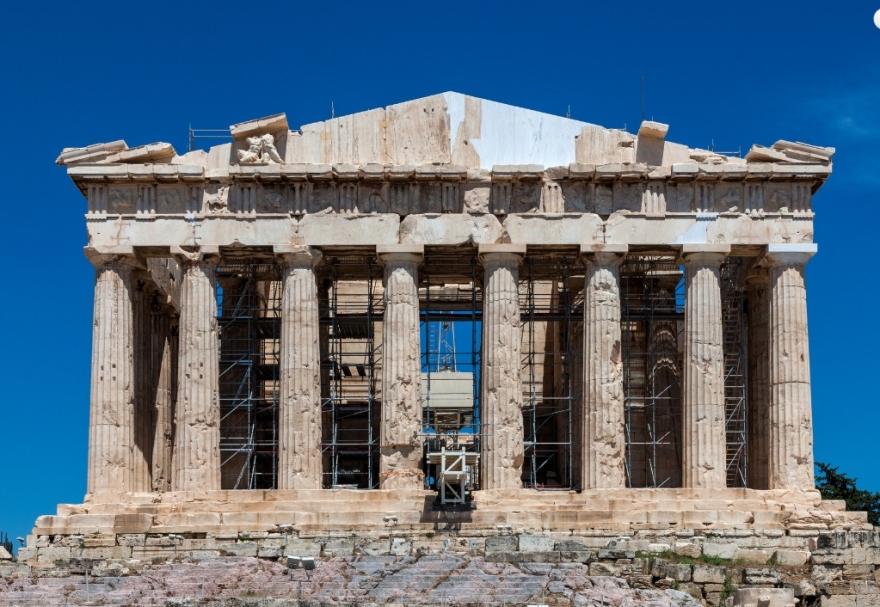 Ιστορική στιγμή: Το δυτικό αέτωμα του Παρθενώνα συμπληρώθηκε μετά από 220 χρόνια, δείτε εικόνες