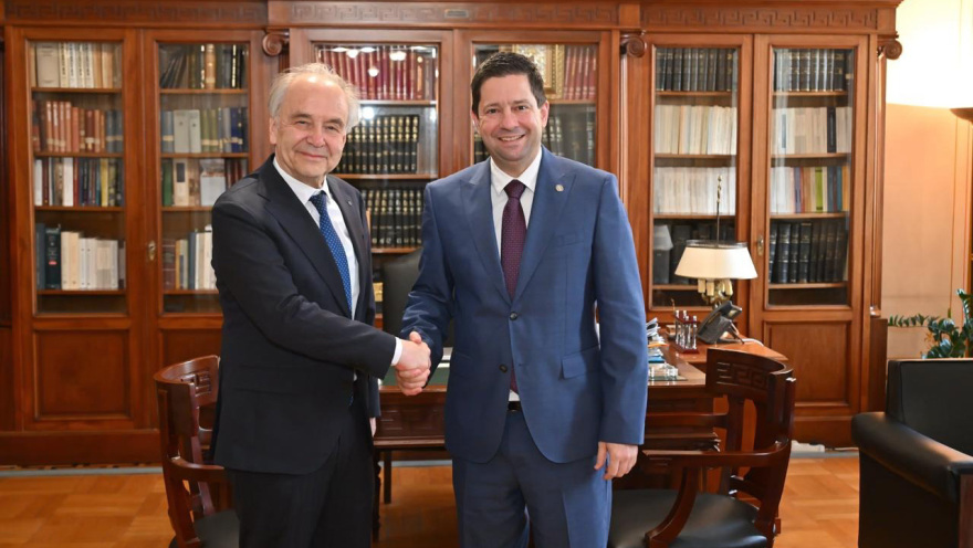 ΕΚΠΑ: Στρατηγική συνεργασία με την Ευρωπαϊκή Ακαδημία Επιστημών και Τεχνών
