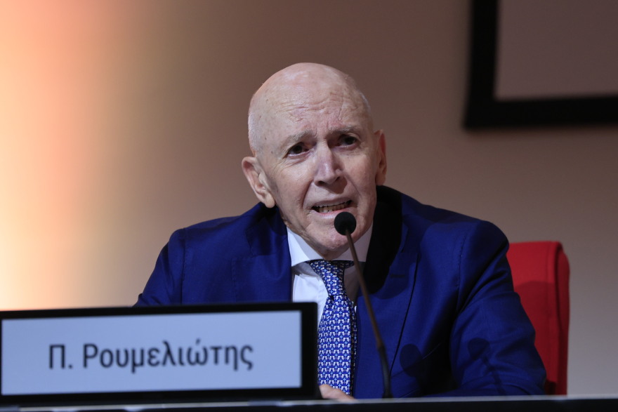  «Τι πήγε λάθος στην Ελλάδα»: Το βιβλίο του Μιχάλη Σάλλα, παρουσία πολιτικών και επιχειρηματιών, δείτε εικόνες και βίντεο