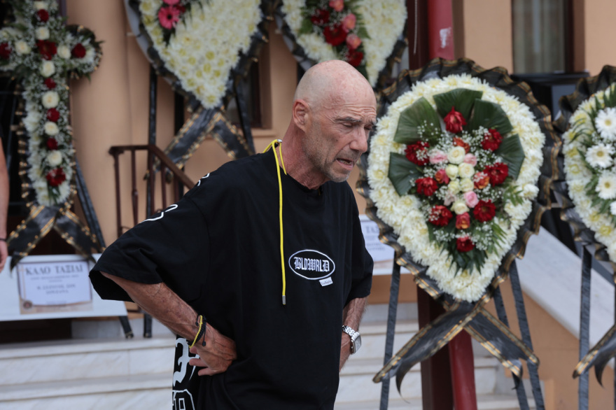 Σε κλίμα οδύνης έγινε η κηδεία του Τάκη Γκώνια στη Λειβαδιά 