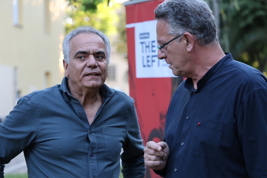 Ο Δούκας σε εκδήλωση του Κώστα Αρβανίτη: Παρουσίες, πηγαδάκια και η «Δημοκρατία της Καθημερινότητας»